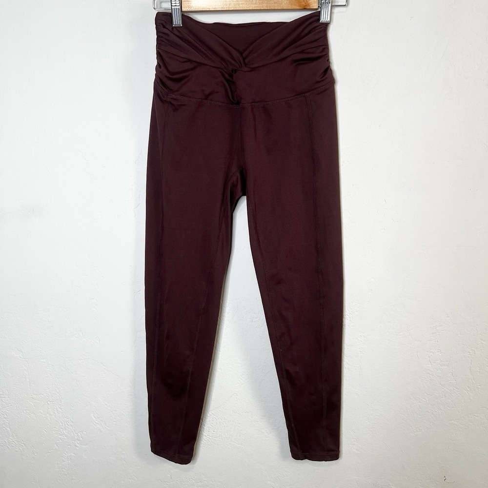 Free People Movement Breathe Deeper Leggings V-Waist Burgundy Size Small‎